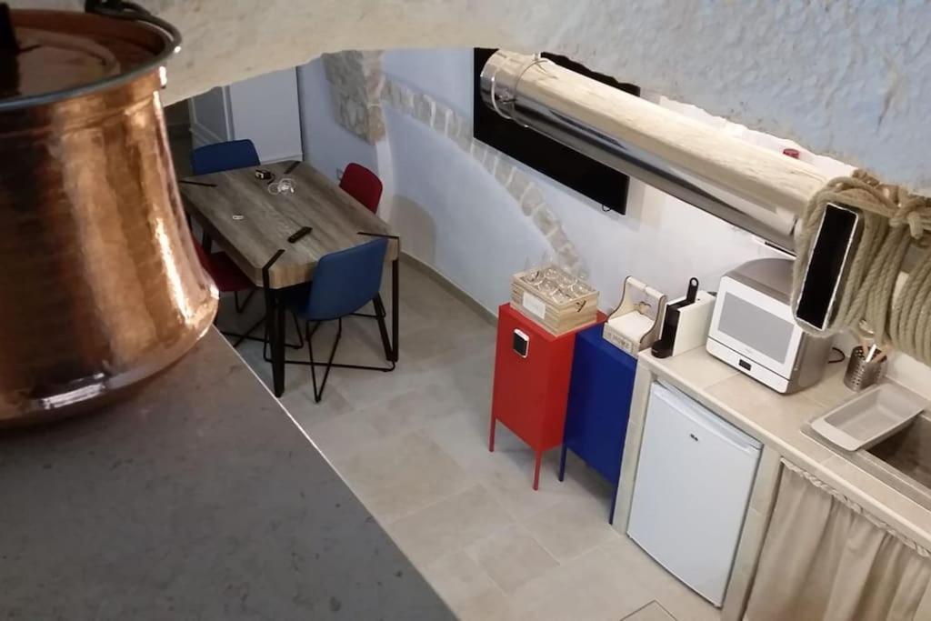 Вилла La Casa Di Nonno Nino Остуни Экстерьер фото